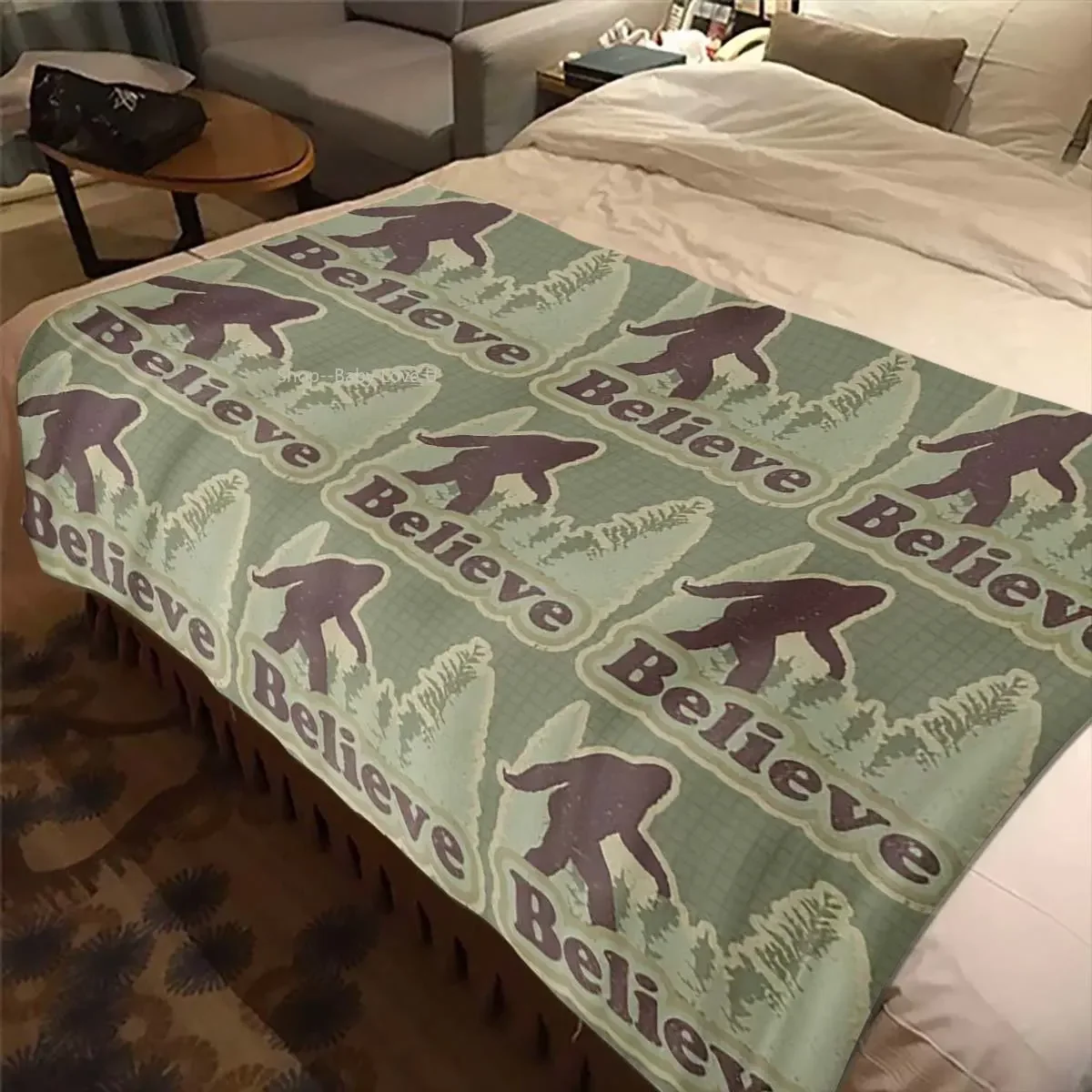 Bigfoot Savage Blanket Cool Graffiti Gorilla Blanket Camping Sofa Bed Blanket Lightweight Soft Flannel Bedspread Warming Cover 3