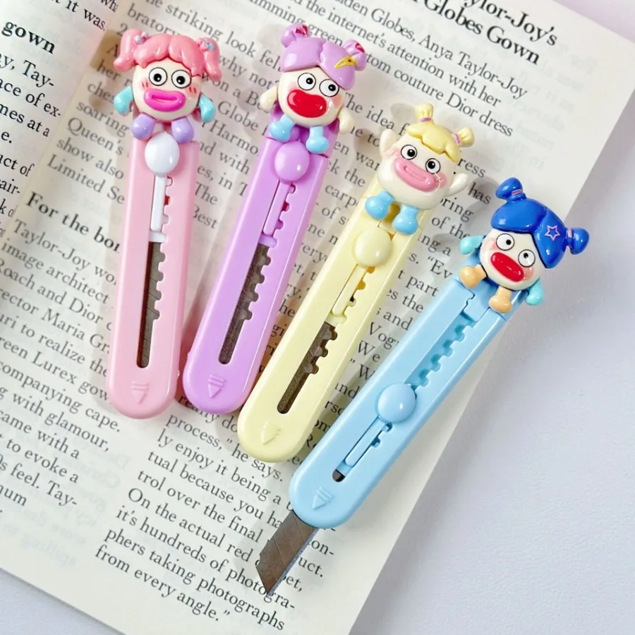1pcs Cute Cartoon Art Knife Portable Hand Account Office Paper Cutter Disassembly Express Unpacking