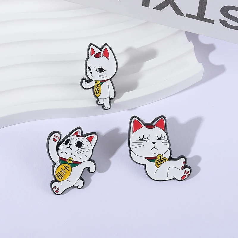 Turbo Granny Glückskatze Emaille-Anstecknadel Kawaii Dreifarbige Katze Geometrische Biene Goldfisch Ente Brosche Reversnadel Taschenanstecker Schmuck Geschenk für Freunde – Detail 26