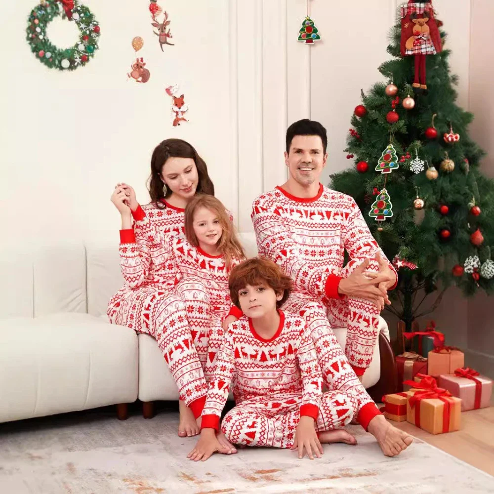 thumbnail image 1 of Conjunto de pijama navideño para adultos y niños con estampado de dibujos animados y trajes familiares a juego para la Feliz Navidad 2025, pijamas suaves y bonitos, disfraces para niños, 1 of 5