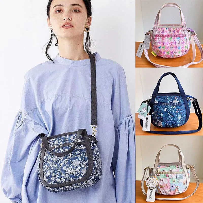 

Lesportsac Co Branded Print Cute and Lightweight Handheld One Shoulder Water Bucket Bag for Children's Christmas Festival Gift