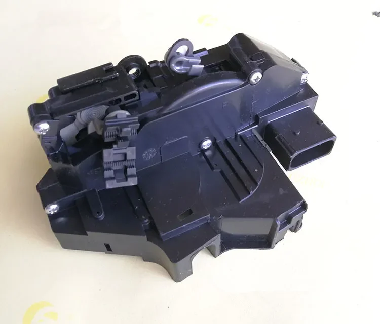 

Door lock block for 09-18 Geely Emgrand7 EC7