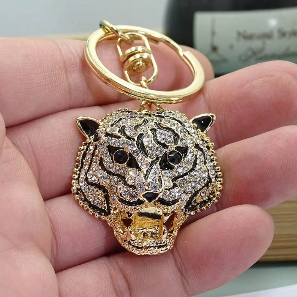 Modischer Schmuck-Schlüsselanhänger aus Legierung mit Diamant-Tropfen und Leopardenkopf, Taschenanhänger, Autoanhänger, Geschenke