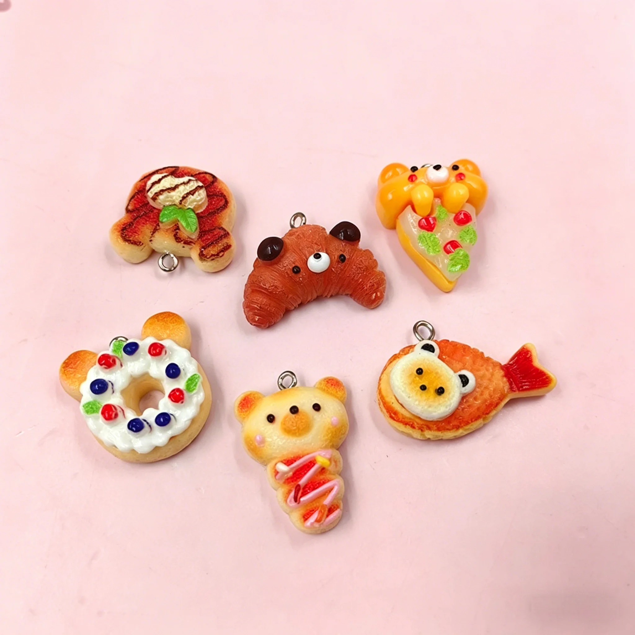 10개 귀여운 동물빵 레진 참, 귀여운 곰, 물고기, 음식 펜던트, DIY 키체인 쥬얼리 제작용