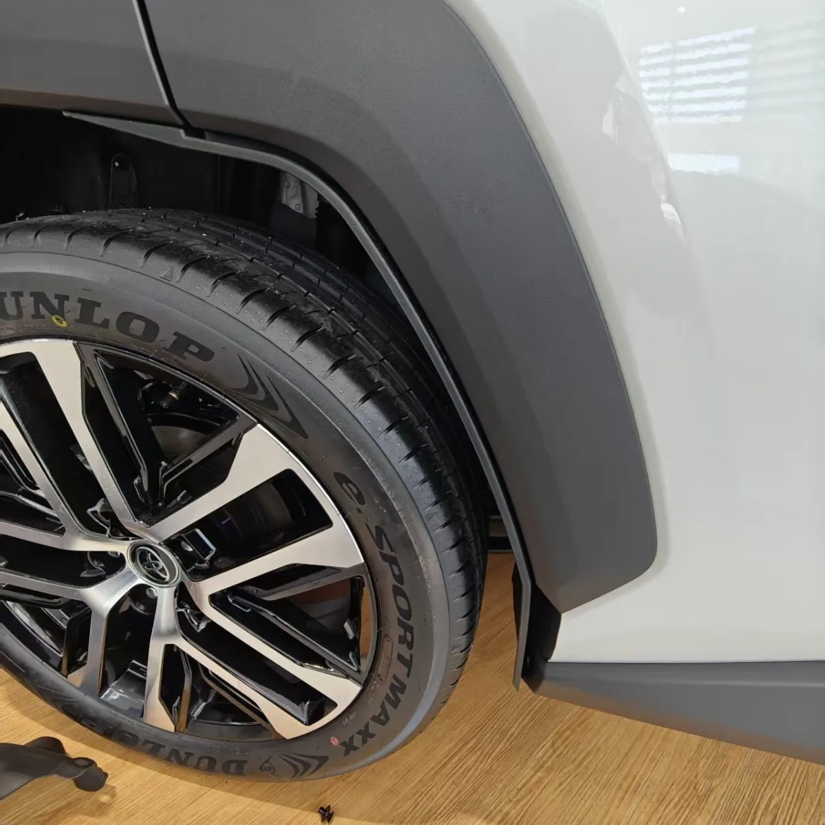 2pcs 자동차 머드 가드 토요타 RAV4 코어 XA60 스즈키 어크로스 20262028 머드 플랩 리어 휠 스플래시 가드 펜더 머드 플랩 액세서리