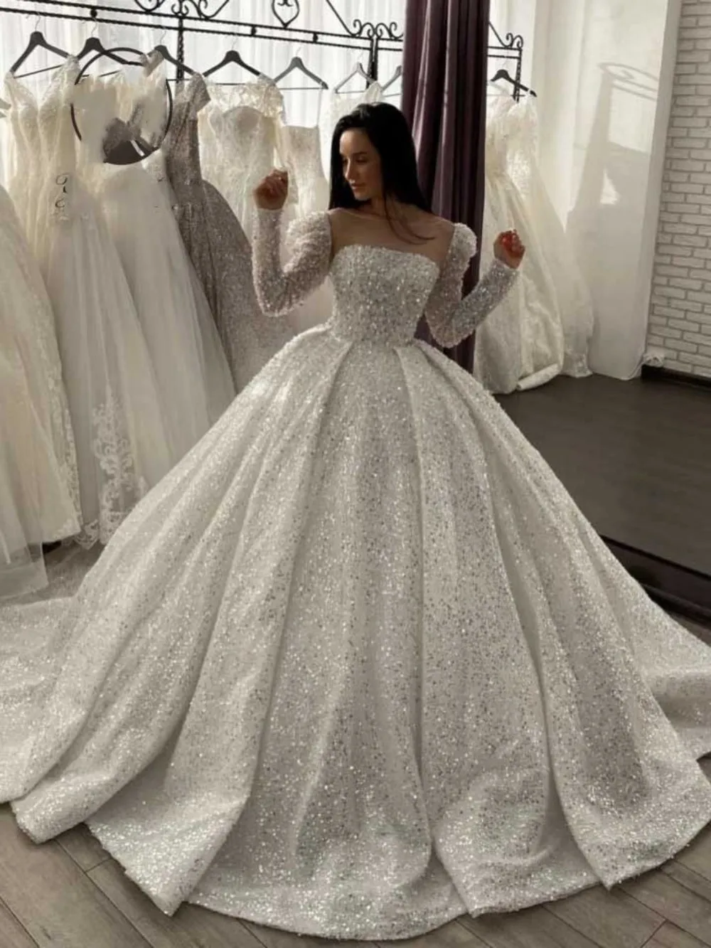 

Luxury Ball Gown Wedding Dresses For Women Illusion O Neck Beaded Sparkly Long Sleeves Arabian Dubai Vestidos De Novias 2023