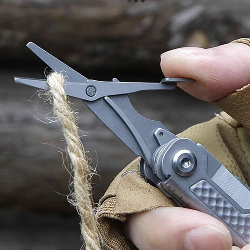 Couteau Pliant Multi Outils 11 En 1 - Rouge - Survie Et Extérieur - Compact