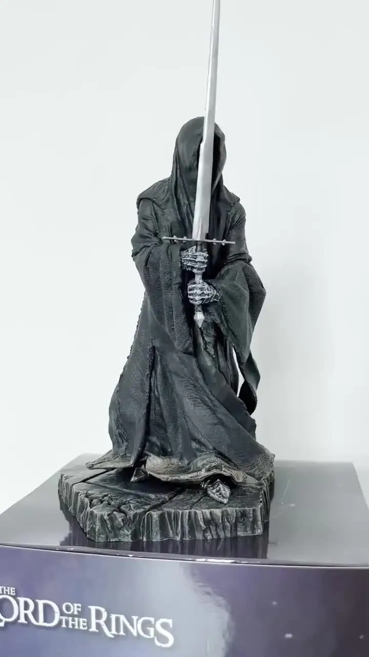 Figurine Nazgul Ringwraith 18cm Deluxe PVC avec Pièces Sauron Modèle Collect