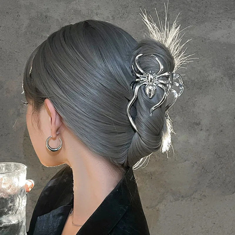 New Personality Charm Large Spider Metals Hair Claw Clip Gothic Punk Ponytail Claw Clip Hairpin Women Headdress Hair Accessories