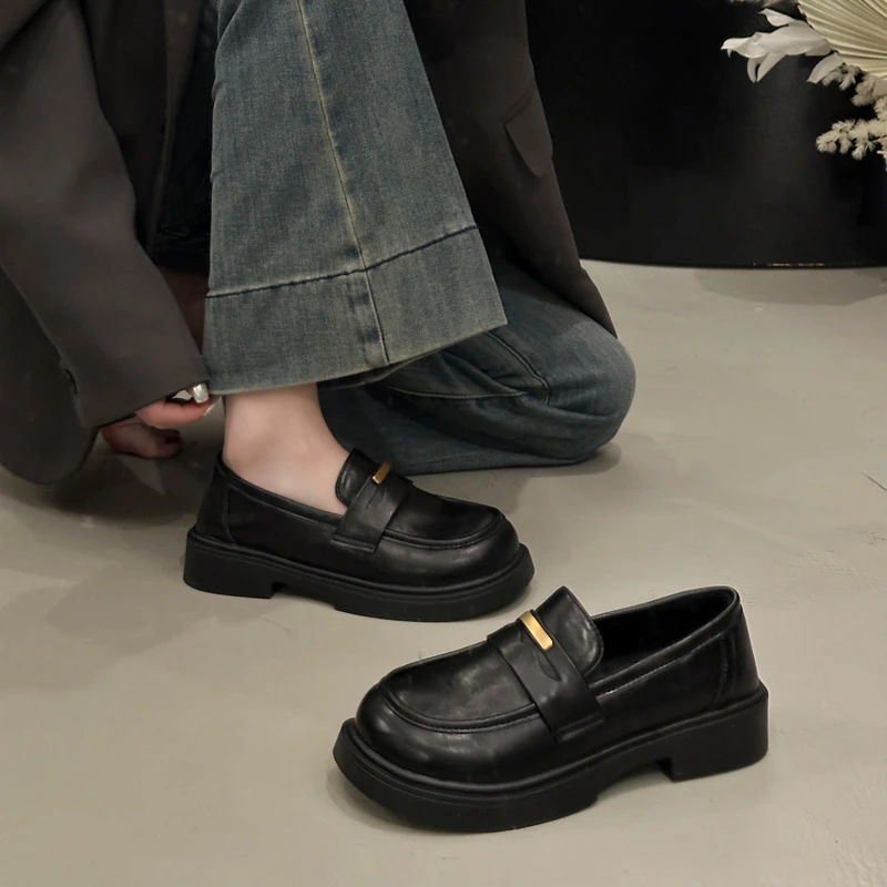 Aphixta PU Leather Fashion Loafers Metal Bucke Dec Women Shoes Slip On Women Casual Shoes Med Heel Round Toe Spring Autumn Shoes