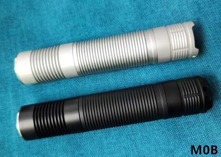 

1 Piece SST40 Bright Small Straight Flashlight 21700 Single Lithium with Type-C Rechargeable (no battery )