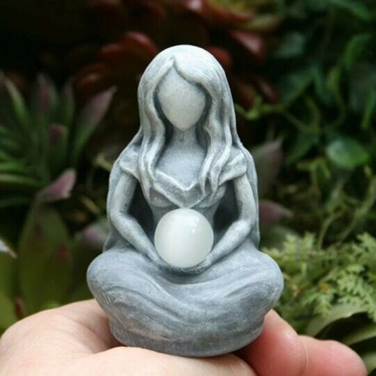

New Moon Goddess Statue Resin Desktop Decoration Craft Garden Handicraft Ornaments Tree God Statue Ornaments Gift Dropshipping