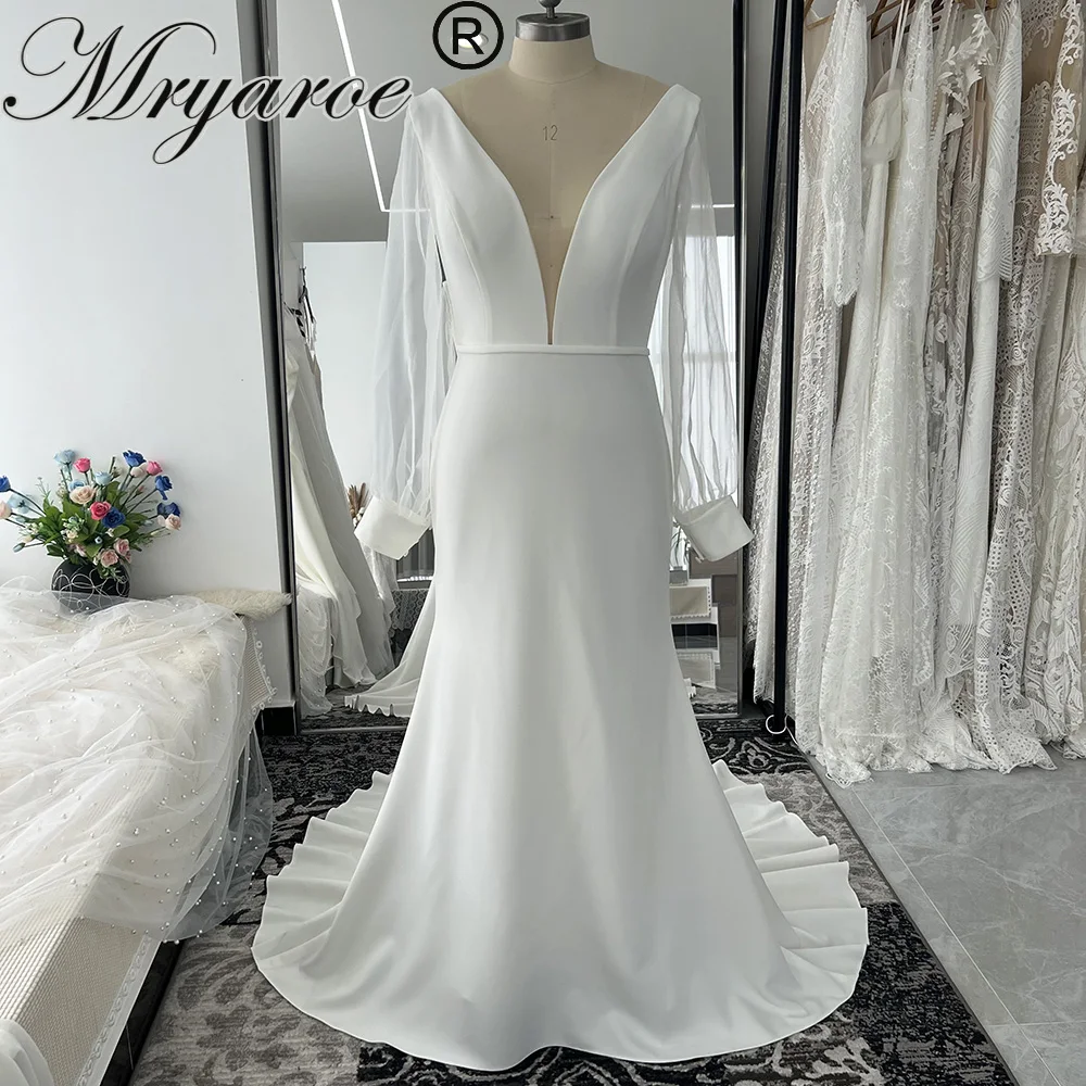 Mryarce einfache elegante Crepe Meerjungfrau Kleider mit tiefem Hals und abnehmbaren Organza Puff ärmeln Brautkleider