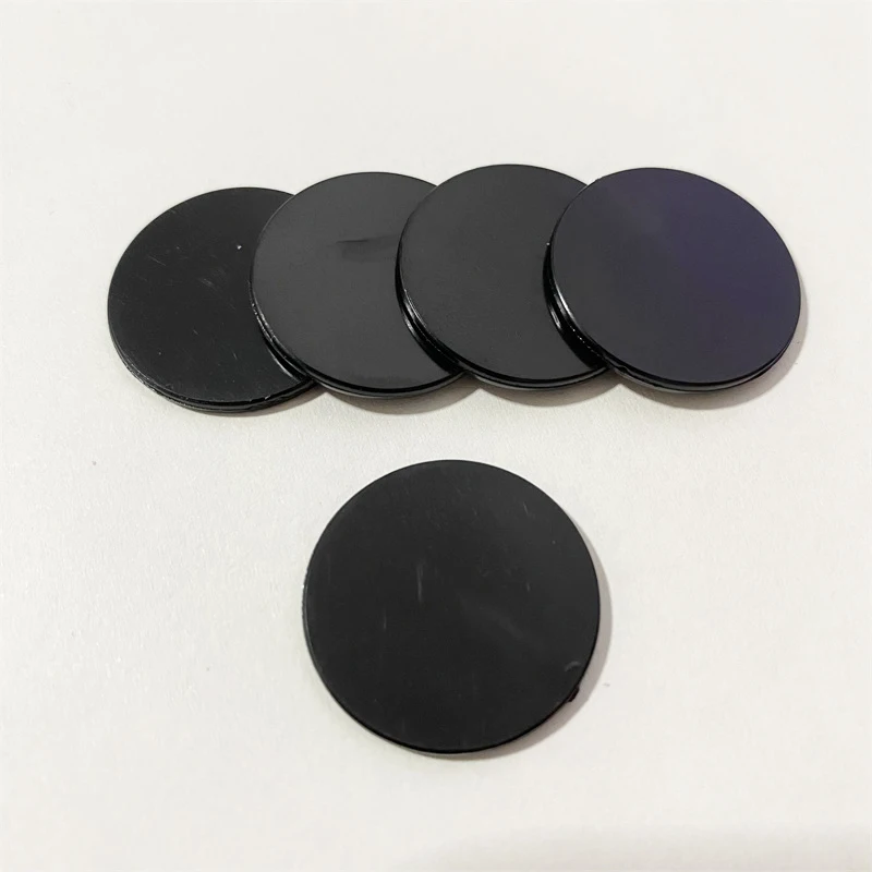 Рисунок 2 - пластиковые маркеры для монет