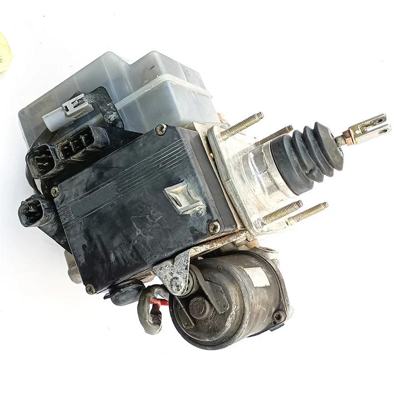 Auto-Onderdelen Rembooster Assy Abs Pomp 47050-60012 Voor Landcruiser J100 2001-2007