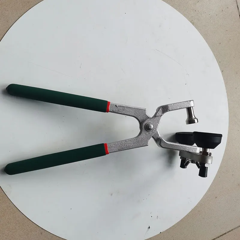 Automobile leaf plate edge depression shaping repair wheel eyebrow repair tool door flat edge pliers metal trimming