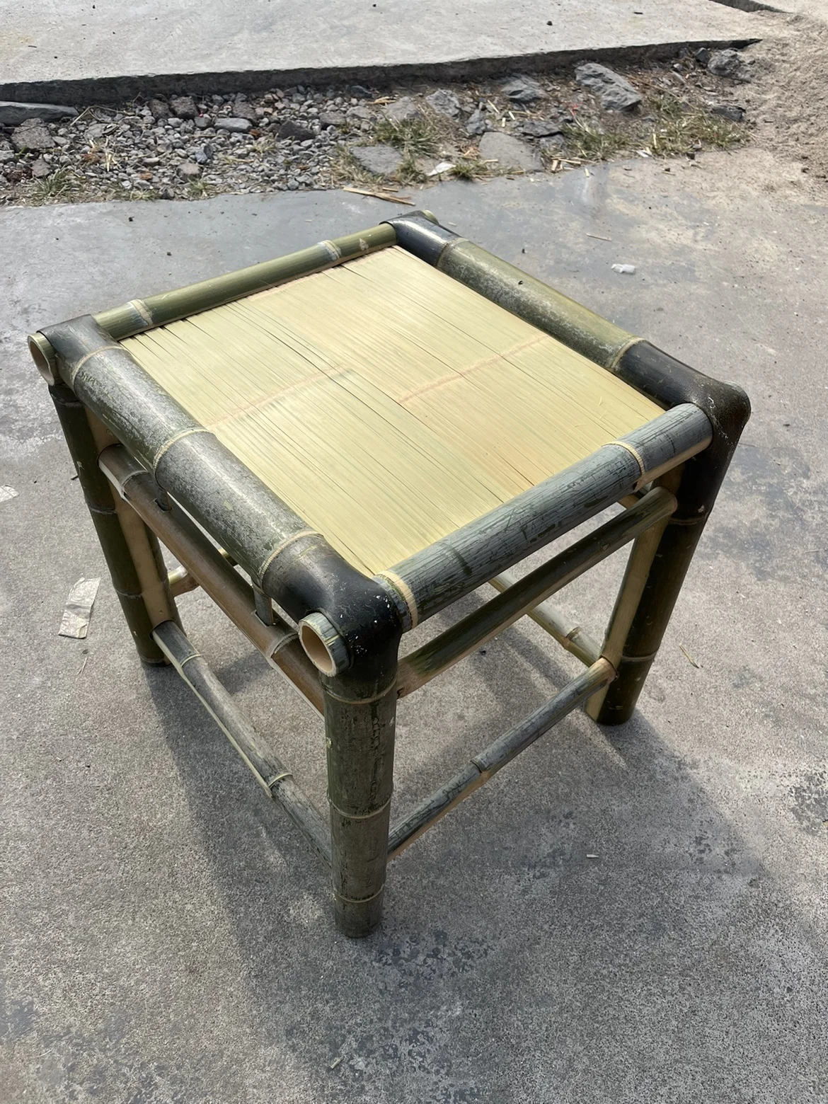 

Custom bamboo table Chinese square table retro traditional coffee table courtyard restaurant woven bamboo furniture