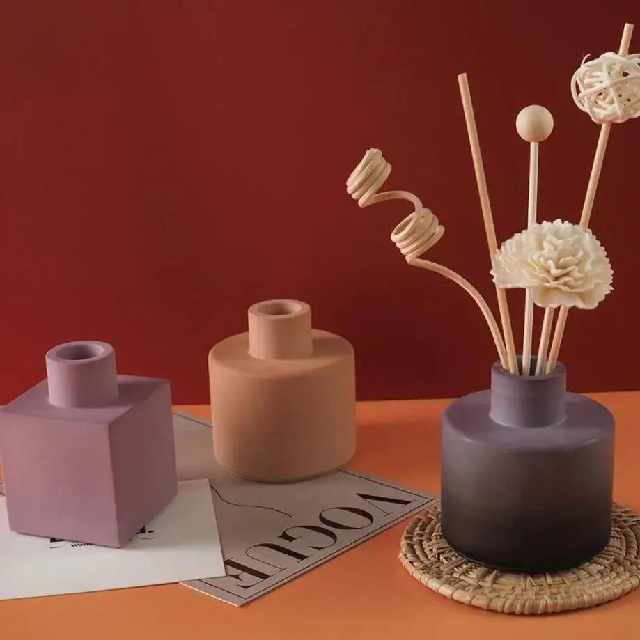 1 Pcs DIY Gypsum Cement Vase Silicone Mold Creative Fragrance Bottle Mold Flower Vase Maker Home Desktop Ornament Making Tool