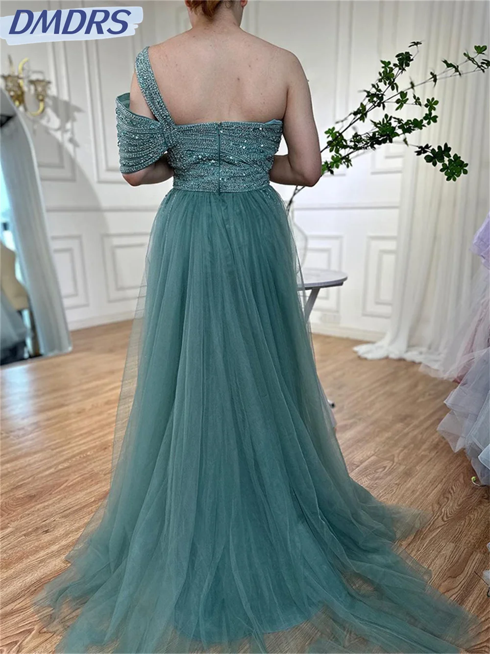 Рисунок 2 - Женское элегантное вечернее платье