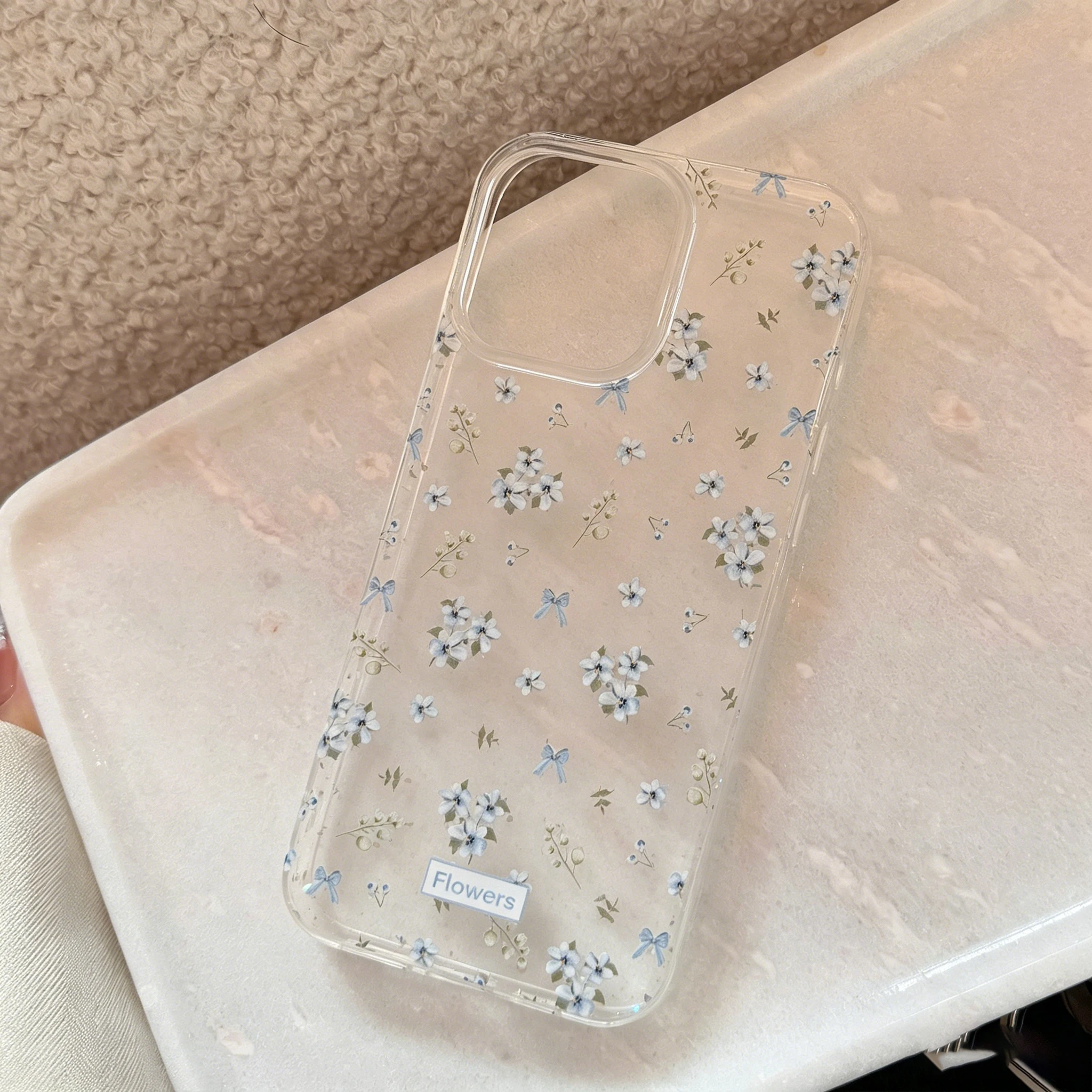 INS Butterfly Flowers Silicone Transparent Case with Elegant Design