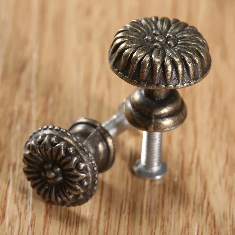 5Pcs Iron Antique Bronze Pulls Handle Retro Jewelry Box Cabinet Cupboard Dresser Wardrobe Door Knobs Furniture Knobs and Handles