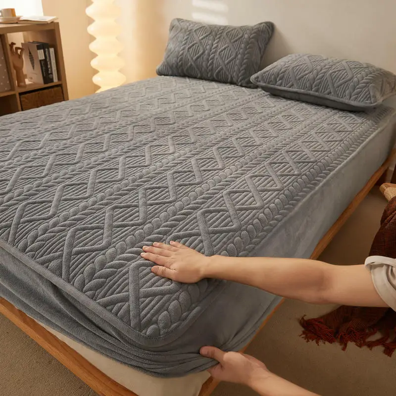 Plush Quilted Velvet Mattress Cover for King and Queen