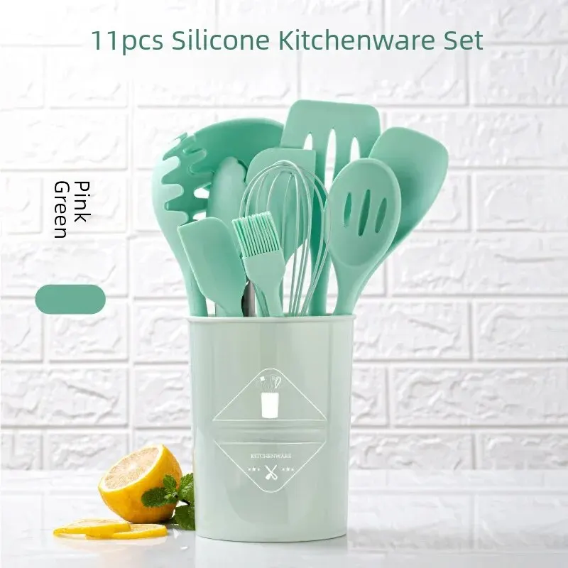 All-inclusive 11-piece set light green