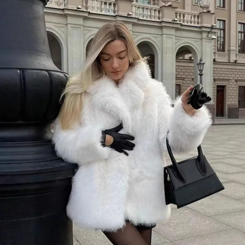 Manteau Fausse Fourrure Blanc Élégant - Style Hivernal Chic