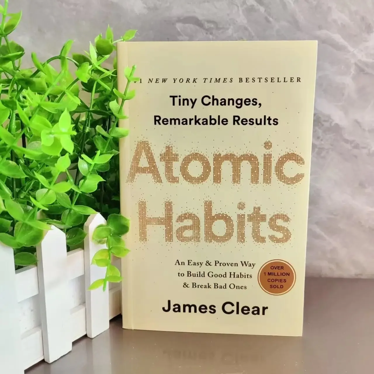 Hot selling book collection: Money Psychology books, Atomic Habits, Changing Thinking, 48 Laws of Power, etc 2