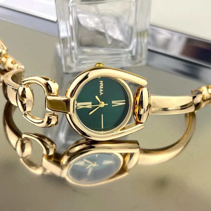 Montre-bracelet CF Design Geneves Dorée Pour Femme - Neuve Sans étiquette