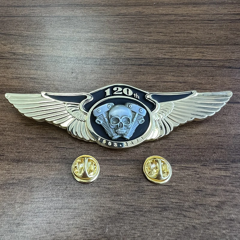 Retro Motorcycle Cartoon Metal Brooch Creativity Fashion Enamel Skull Pins for Friend Fans Boutique Medal Gift Badges Collecting