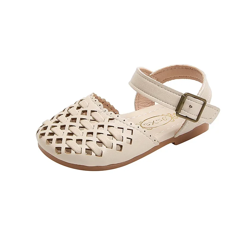 Summer Children Sandals Hollow Out Closed Toe Girls Shoes Soft Sole Breathable Princess Beach Sandals Kids Flat Roman Shoes 5