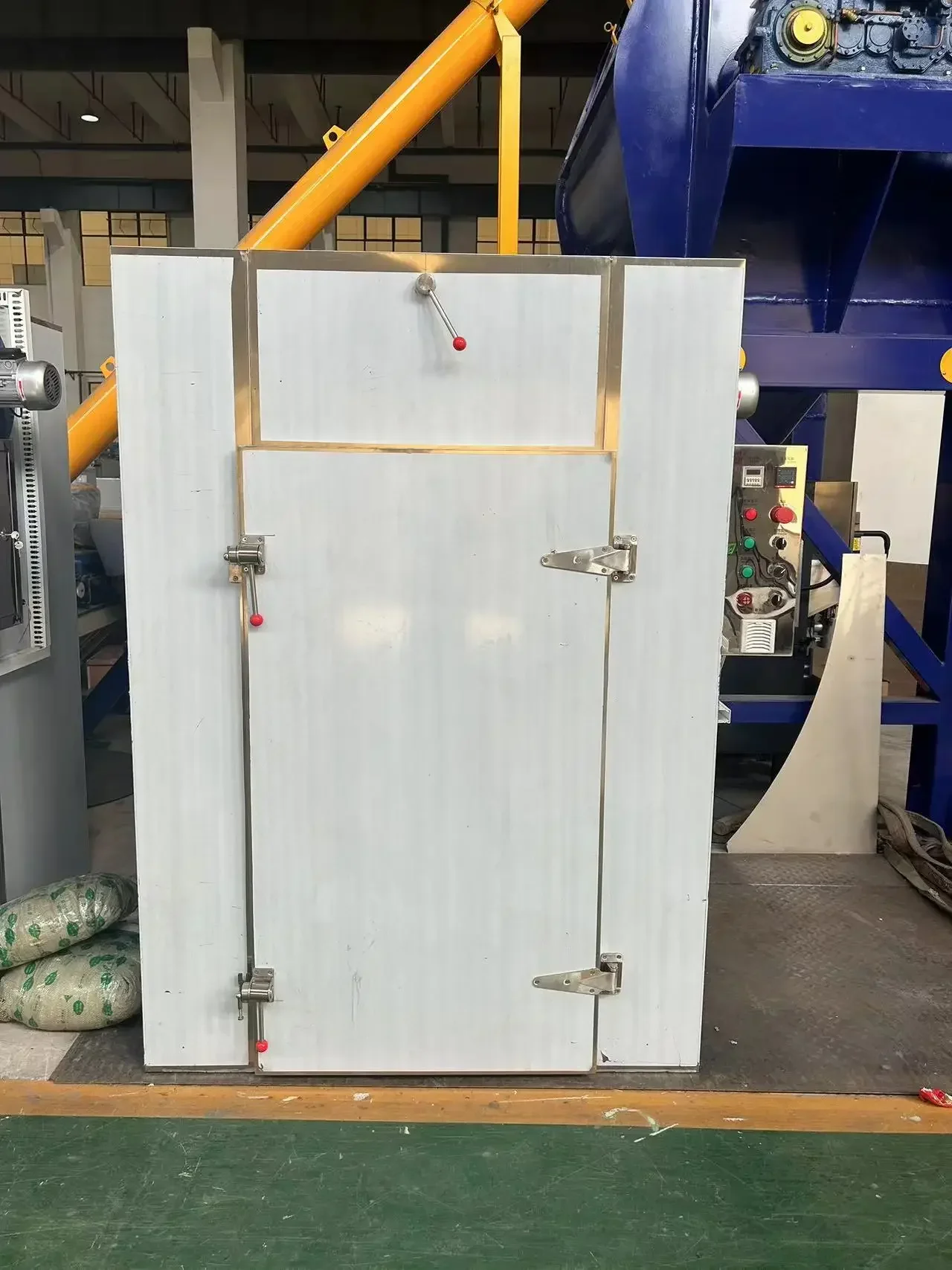 Commercial Microwave Oven 5