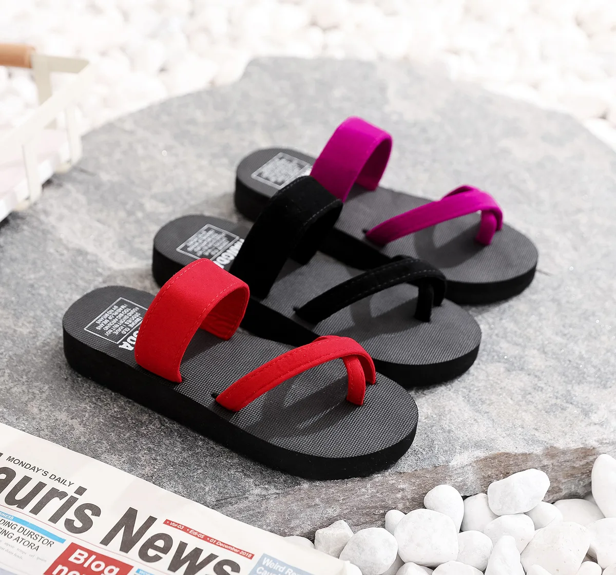 Women Slippers Summer Outdoor Light Weight Cool Shoes Ladies Flat Flip-flop Non-slip Basic Home Slippers Pantuflas Mujer — view 4