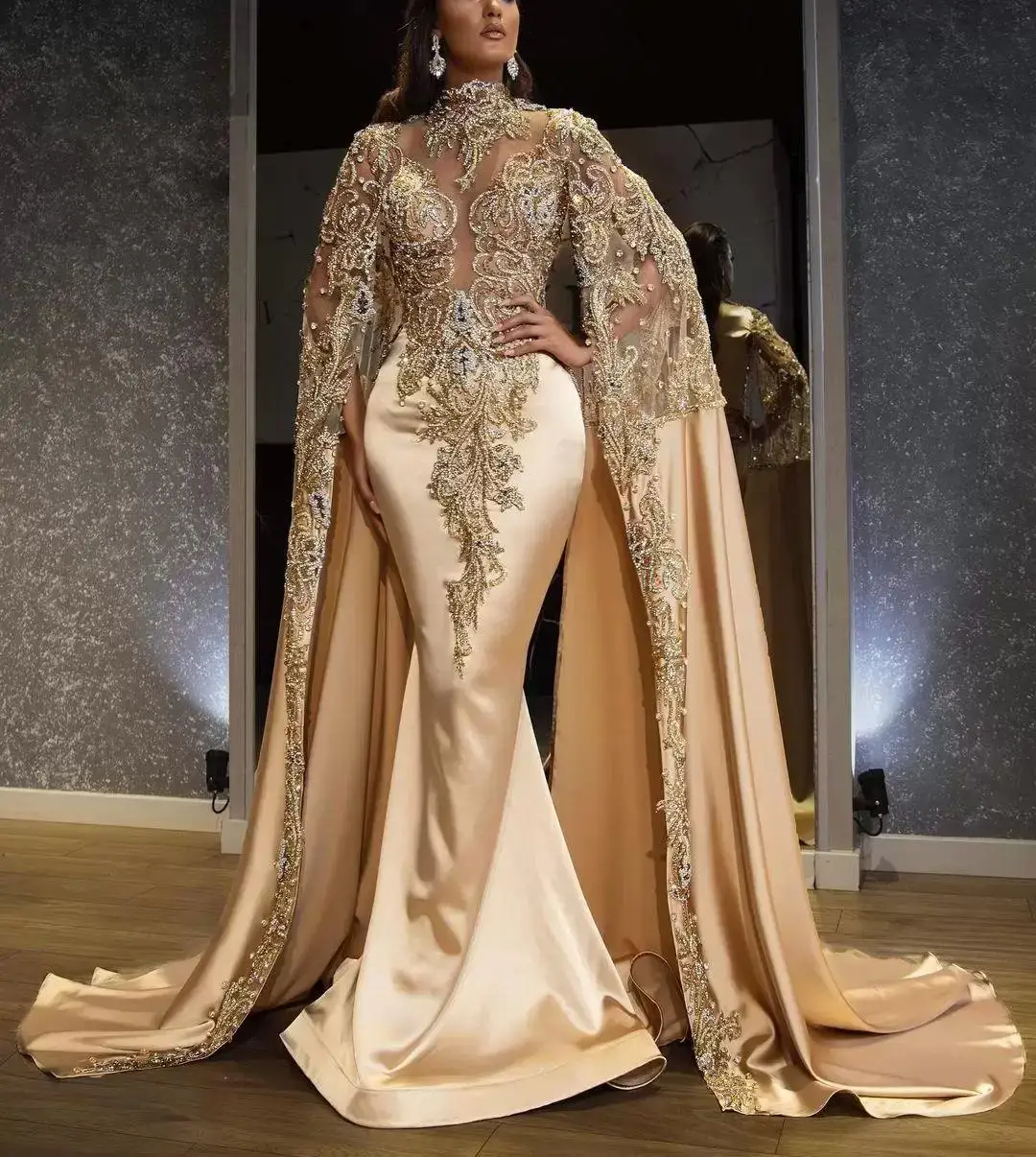 luxus-champagner-dubai-abendkleid-mit-perlen-elegante-meerjungfrau-prom