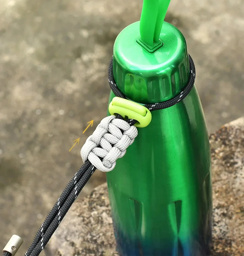 Schnellverschluss-Paracord-Wasserflasche zum Aufhängen, Karabiner mit Schnalle, tragbarer EDC-Clip, multifunktionaler Haken für Outdoor-Wanderrucksack – Detail 7