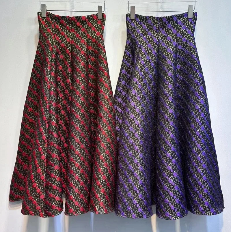 

New 2023 Winter Long Skirts High Quality Women Vintage Jacquard Floral Prints High Waist Long Party Gown Skirts Purple Red Color