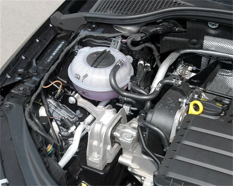 Réservoir De Compensation Liquide De Refroidissement MAHLE CRT21000S - Compatible VW Golf VII, Audi A3, Skoda Octavia