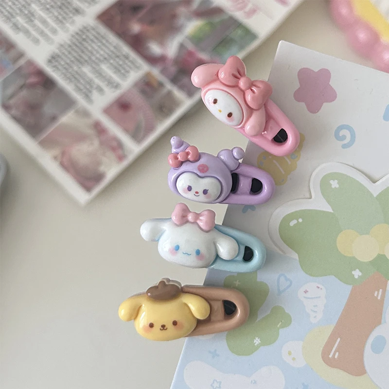 

Заколки для волос Sanrio с персонажами мультфильмов женские, модные боковые мини-заколки для девочек, изысканные Креативные аксессуары для волос, подарки, 2 шт.