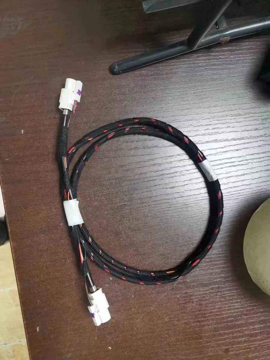 

HSD4+2 Cable with 6 Pins