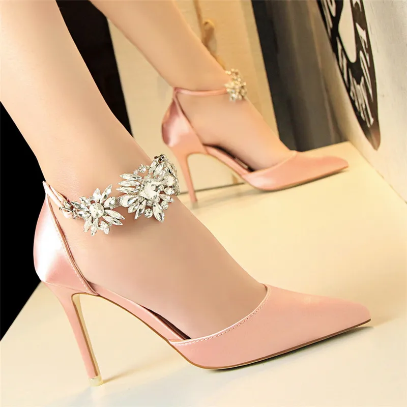 

2023 high heels shoes pumps quality shoes flower crystal rhinestone satin wedding shoes woman pumps thin heel shoes ladies shoes