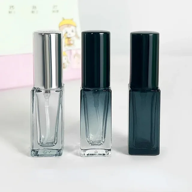 귀중한 향수 컬렉션을 편리하고 스타일리시하게 정리하는 하이 퀄리티 향수 스프레이 병