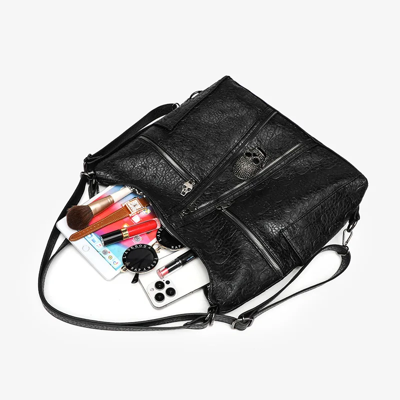 New Womens Bag Amazon Foreign Trade Single Shoulder Punk Skull Hand-held Bag Tote Bag Dark Personality Handbag