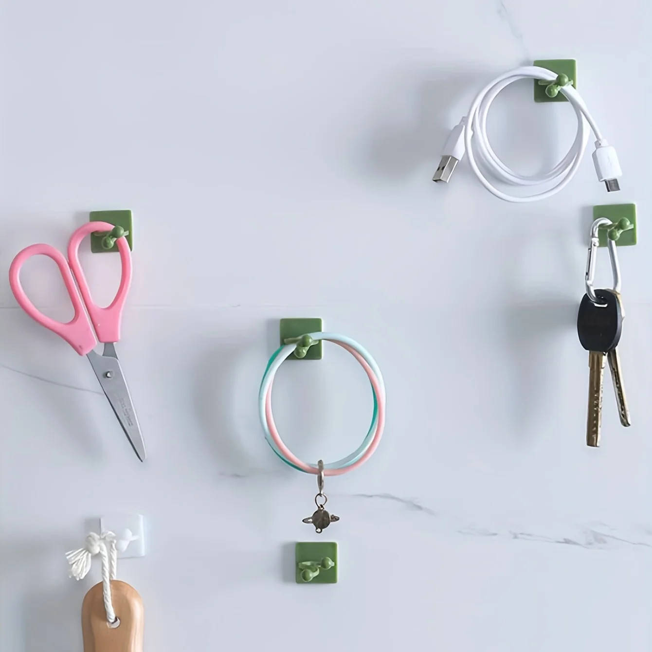 Plant Fixer, Green Vines and Basket, Wall Hook