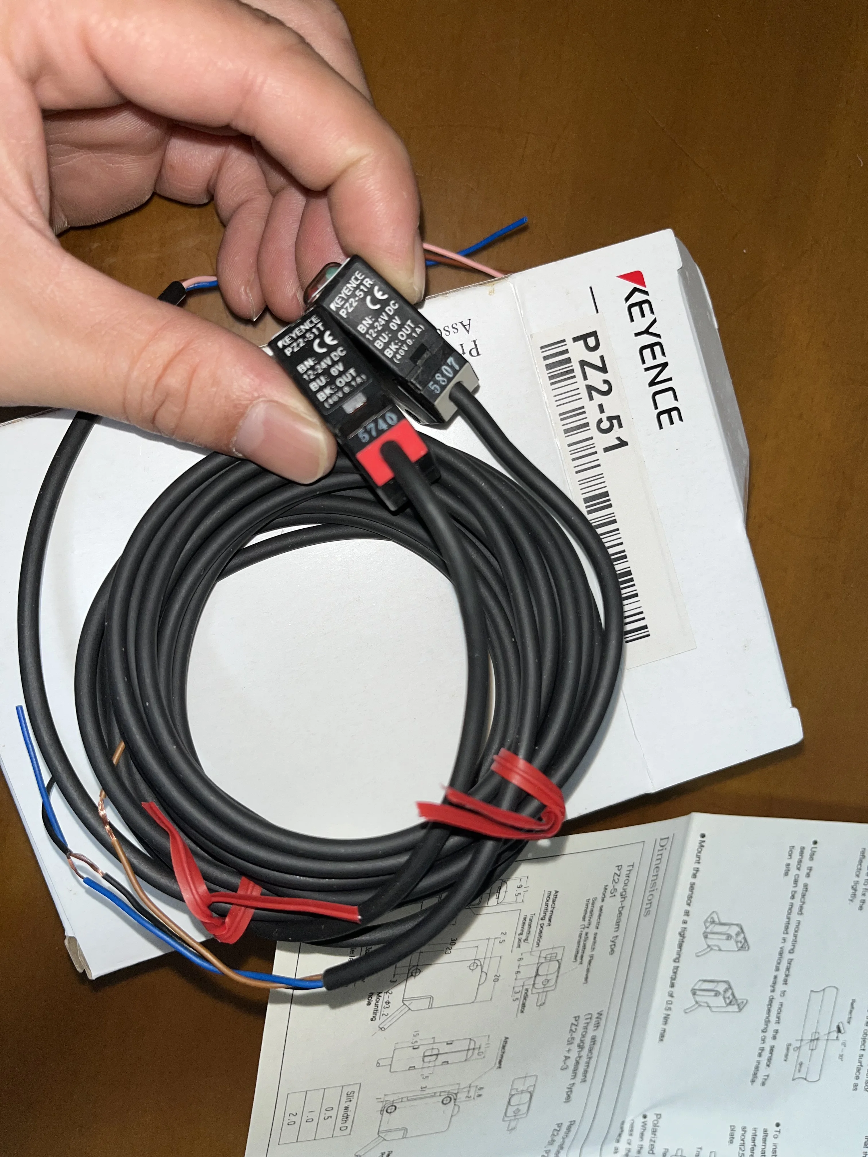 PZ2 51 KEYENCE photoelectric SENSOR 12 24 VDCsensor fuelsensor