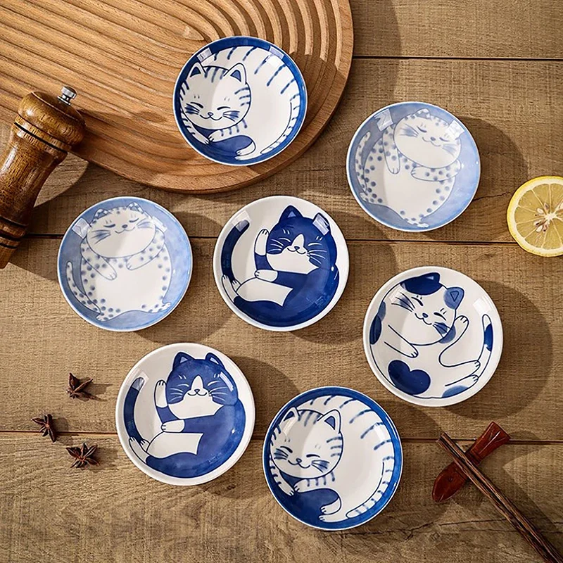 Japanese Lucky Cat Ceramic Sauce Dish - Mini 10cm Dessert Plate