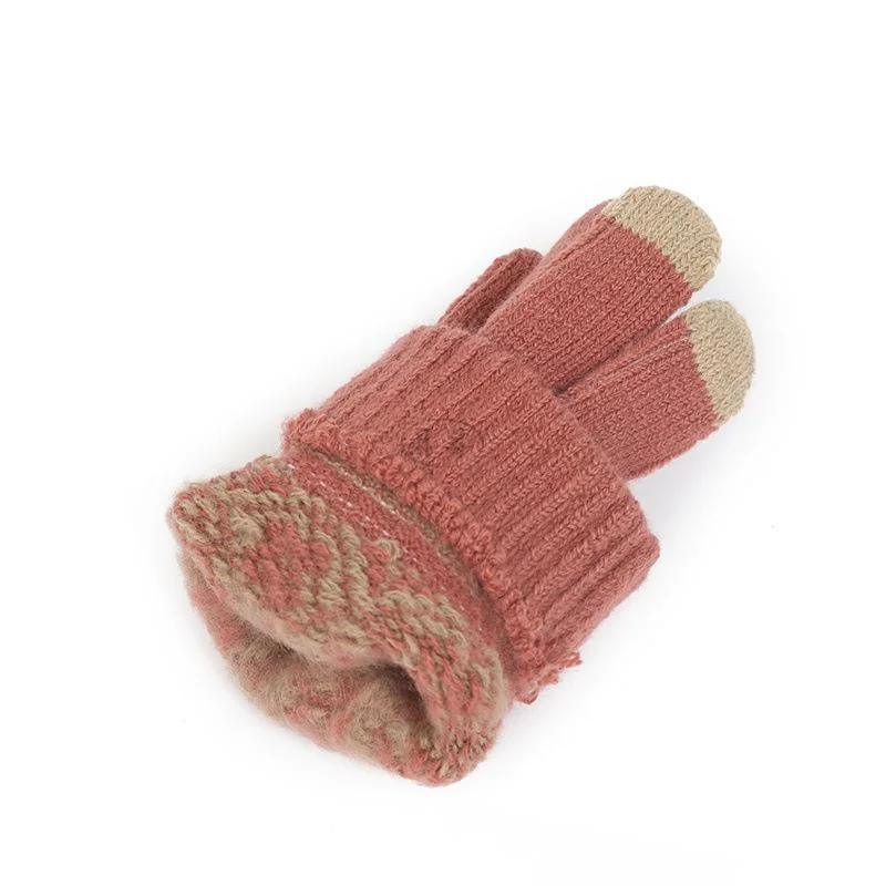 Set di cappello sciarpa e guanti in maglia per l'inverno_voghion.com