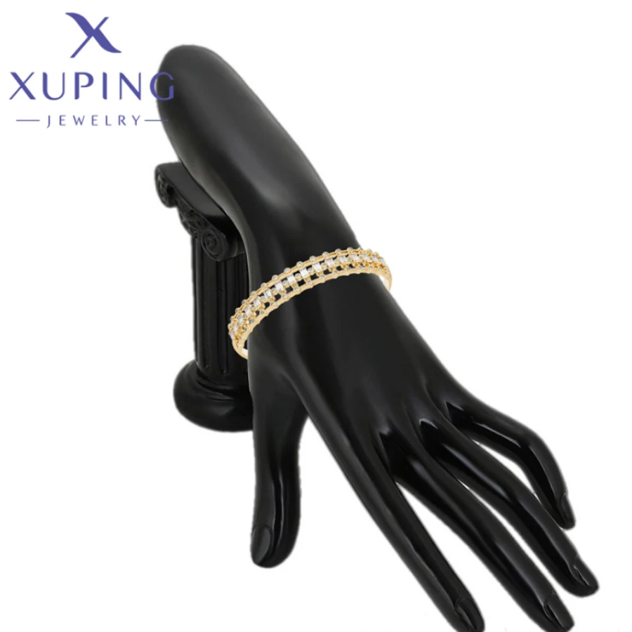 Xuping Jewelry New Arrival Elegant Exquisite Fashion Light Gold Color Bangle for Women Best Friend Birthday Gift X000663112