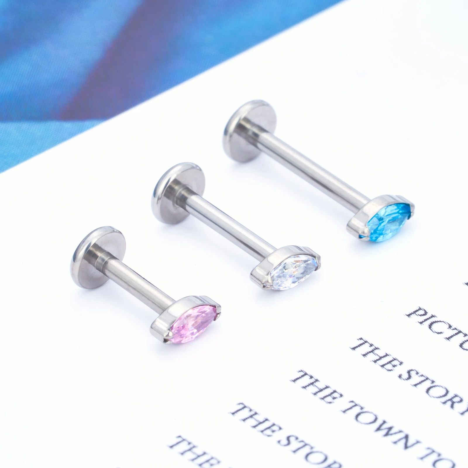 ASTM F136 티타늄 마퀴즈 크리스탈 라브렛 귀 스터드 CZ 파베 연골 트라거스 피어싱 귀걸이 립 링 스터드 헬릭스 피어싱 쥬얼리