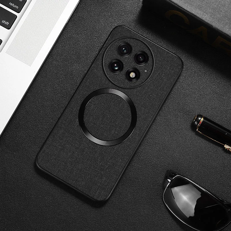 Magsafe Clothing Design Anti-Shock PU Leather Hard Case, Magnetic Attachment